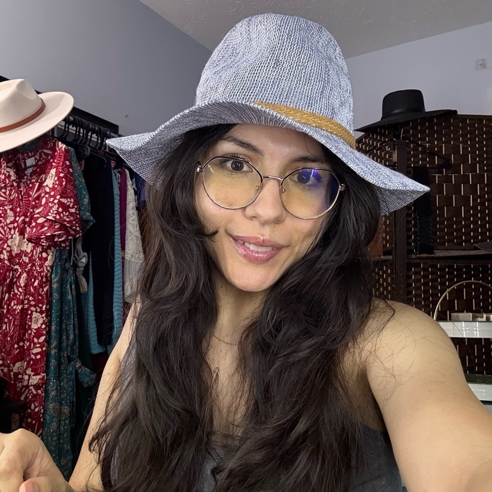 Stylish Gray/Bluish and Tan Band Women's Hat - Picture 3 of 4